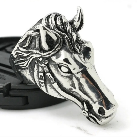 🔥Amazing Gun Metal Horse Head Ring - Picture 3 of 4